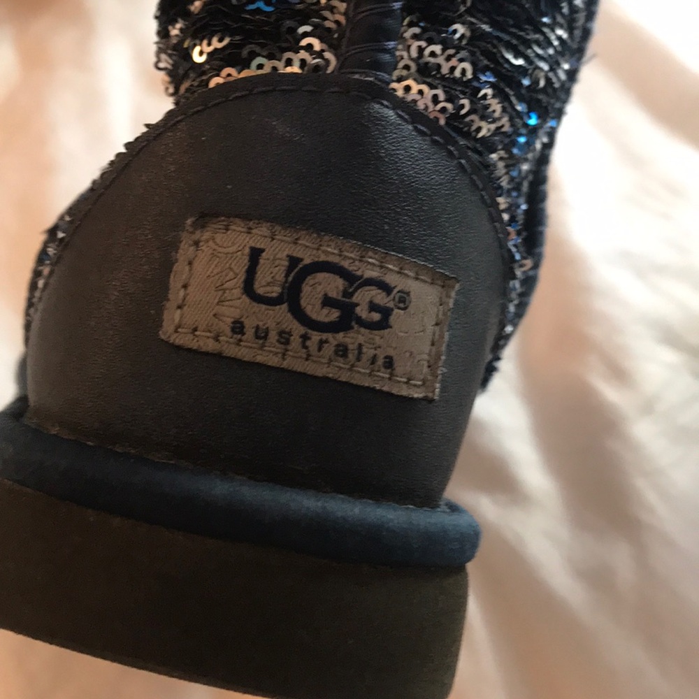 Reversible Sequin Uggs - image 2